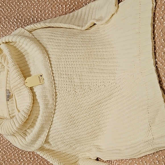 Jodifl Sweater - Picture 9 of 14